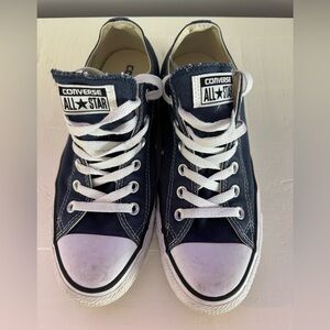 Converse All Star Dark Blue Chucks size 9 Women’s /7 Men’s